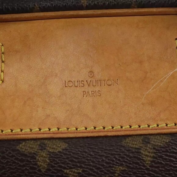 LOUIS VUITTON Monogram Excursion Hand Bag - Picture 6 of 15